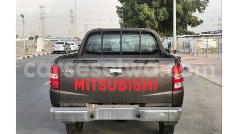 Big with watermark mitsubishi l200 east mahe import dubai 5732