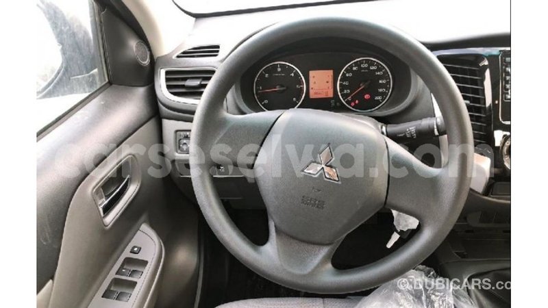 Big with watermark mitsubishi l200 east mahe import dubai 5732