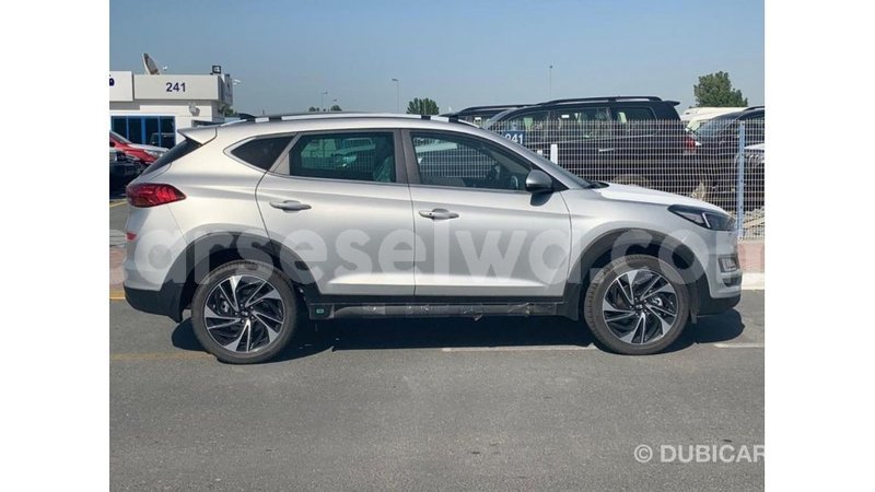 Big with watermark hyundai tucson east mahe import dubai 5733
