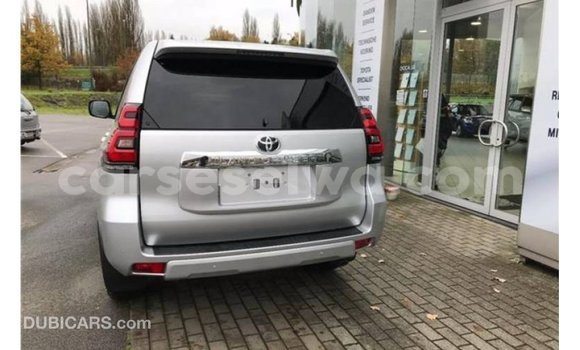 Acheter Import Voiture Toyota Prado Autre à Import - Dubai, East Mahé Acheter Import Voiture Toyota Prado Autre à Import - Dubai, East Mahé