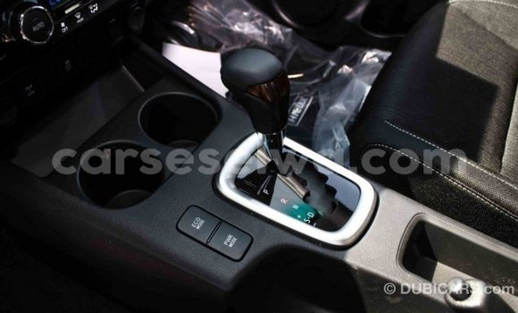 Acheter Import Voiture Toyota Hilux Blanc à Import - Dubai, East Mahé Acheter Import Voiture Toyota Hilux Blanc à Import - Dubai, East Mahé