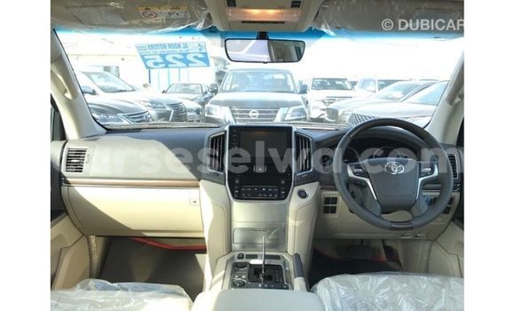 Buy Import Toyota Land Cruiser Other Car in Import - Dubai in East Mahé Buy Import Toyota Land Cruiser Other Car in Import - Dubai in East Mahé