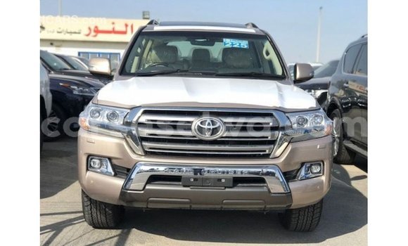 Buy Import Toyota Land Cruiser Other Car in Import - Dubai in East Mahé Buy Import Toyota Land Cruiser Other Car in Import - Dubai in East Mahé