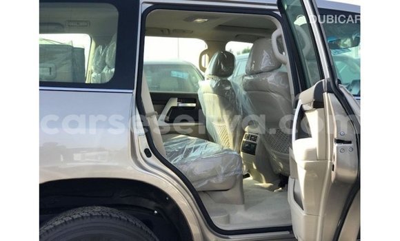 Buy Import Toyota Land Cruiser Other Car in Import - Dubai in East Mahé Buy Import Toyota Land Cruiser Other Car in Import - Dubai in East Mahé