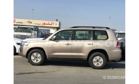 Buy Import Toyota Land Cruiser Other Car in Import - Dubai in East Mahé Buy Import Toyota Land Cruiser Other Car in Import - Dubai in East Mahé