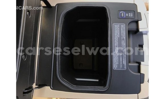 Buy Import Toyota Land Cruiser Other Car in Import - Dubai in East Mahé Buy Import Toyota Land Cruiser Other Car in Import - Dubai in East Mahé