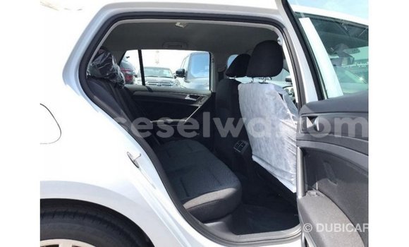 Buy Import Volkswagen Golf White Car in Import - Dubai in East Mahé Buy Import Volkswagen Golf White Car in Import - Dubai in East Mahé