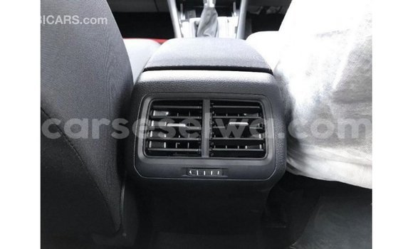 Buy Import Volkswagen Golf White Car in Import - Dubai in East Mahé Buy Import Volkswagen Golf White Car in Import - Dubai in East Mahé