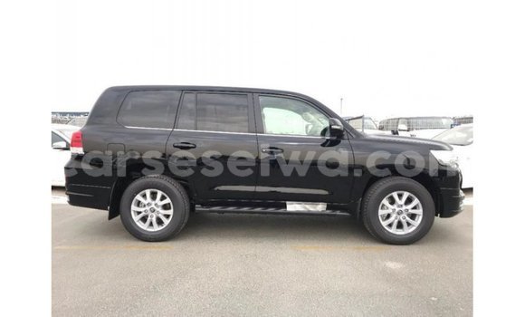 Buy Import Toyota Land Cruiser Black Car in Import - Dubai in East Mahé Buy Import Toyota Land Cruiser Black Car in Import - Dubai in East Mahé