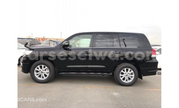 Buy Import Toyota Land Cruiser Black Car in Import - Dubai in East Mahé Buy Import Toyota Land Cruiser Black Car in Import - Dubai in East Mahé