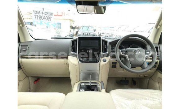 Buy Import Toyota Land Cruiser Other Car in Import - Dubai in East Mahé Buy Import Toyota Land Cruiser Other Car in Import - Dubai in East Mahé