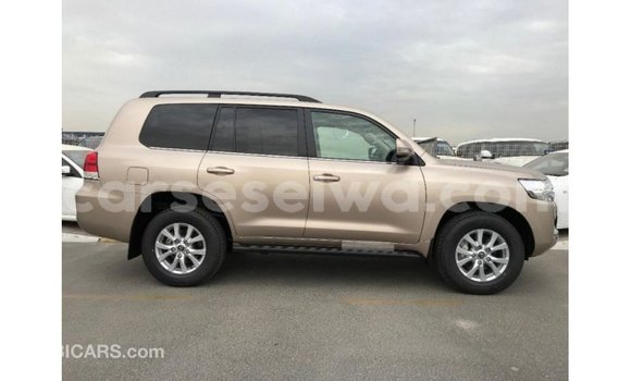 Buy Import Toyota Land Cruiser Other Car in Import - Dubai in East Mahé Buy Import Toyota Land Cruiser Other Car in Import - Dubai in East Mahé