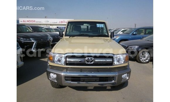 Buy Import Toyota Land Cruiser Beige Car in Import - Dubai in East Mahé Buy Import Toyota Land Cruiser Beige Car in Import - Dubai in East Mahé