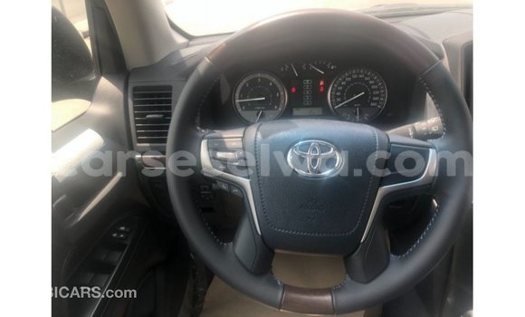Buy Import Toyota Land Cruiser Other Car in Import - Dubai in East Mahé Buy Import Toyota Land Cruiser Other Car in Import - Dubai in East Mahé