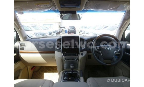 Buy Import Toyota Land Cruiser Black Car in Import - Dubai in East Mahé Buy Import Toyota Land Cruiser Black Car in Import - Dubai in East Mahé