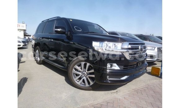 Buy Import Toyota Land Cruiser Black Car in Import - Dubai in East Mahé Buy Import Toyota Land Cruiser Black Car in Import - Dubai in East Mahé