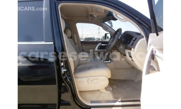Buy Import Toyota Land Cruiser Black Car in Import - Dubai in East Mahé Buy Import Toyota Land Cruiser Black Car in Import - Dubai in East Mahé