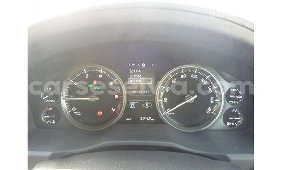 Buy Import Toyota Land Cruiser White Car in Import - Dubai in East Mahé Buy Import Toyota Land Cruiser White Car in Import - Dubai in East Mahé