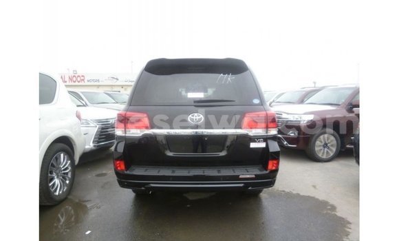 Buy Import Toyota Land Cruiser Black Car in Import - Dubai in East Mahé Buy Import Toyota Land Cruiser Black Car in Import - Dubai in East Mahé