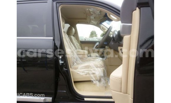 Buy Import Toyota Land Cruiser Black Car in Import - Dubai in East Mahé Buy Import Toyota Land Cruiser Black Car in Import - Dubai in East Mahé