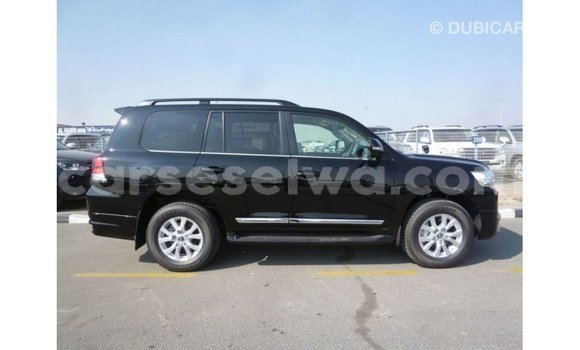 Buy Import Toyota Land Cruiser Black Car in Import - Dubai in East Mahé Buy Import Toyota Land Cruiser Black Car in Import - Dubai in East Mahé