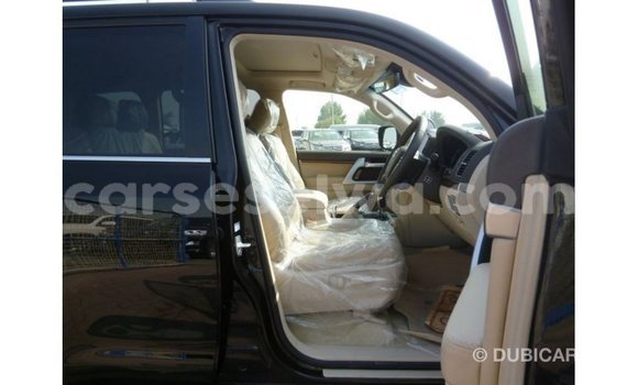 Buy Import Toyota Land Cruiser Black Car in Import - Dubai in East Mahé Buy Import Toyota Land Cruiser Black Car in Import - Dubai in East Mahé