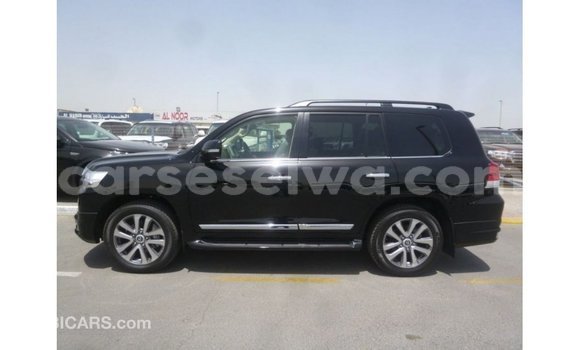 Buy Import Toyota Land Cruiser Black Car in Import - Dubai in East Mahé Buy Import Toyota Land Cruiser Black Car in Import - Dubai in East Mahé