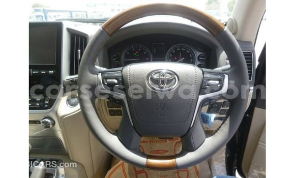 Buy Import Toyota Land Cruiser Black Car in Import - Dubai in East Mahé Buy Import Toyota Land Cruiser Black Car in Import - Dubai in East Mahé