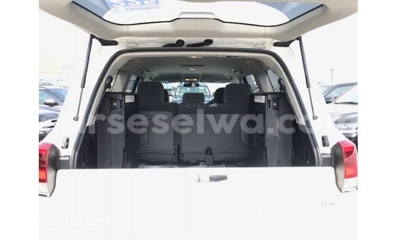 Buy Import Toyota Land Cruiser White Car in Import - Dubai in East Mahé Buy Import Toyota Land Cruiser White Car in Import - Dubai in East Mahé