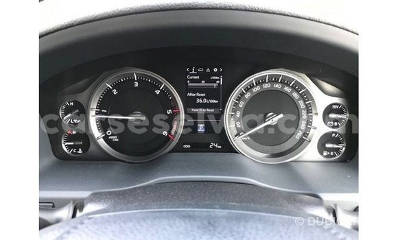Buy Import Toyota Land Cruiser White Car in Import - Dubai in East Mahé Buy Import Toyota Land Cruiser White Car in Import - Dubai in East Mahé
