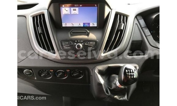 Buy Import Ford Club Wagon White Car in Import - Dubai in East Mahé Buy Import Ford Club Wagon White Car in Import - Dubai in East Mahé