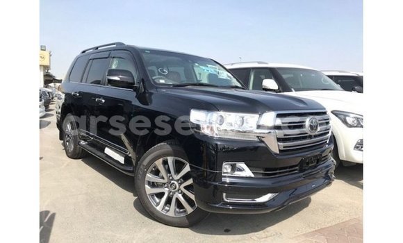 Buy Import Toyota Land Cruiser Black Car in Import - Dubai in East Mahé Buy Import Toyota Land Cruiser Black Car in Import - Dubai in East Mahé