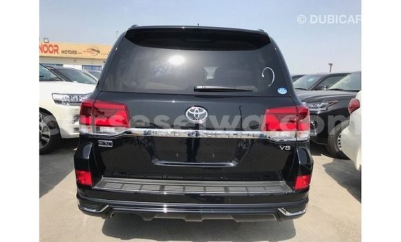 Buy Import Toyota Land Cruiser Black Car in Import - Dubai in East Mahé Buy Import Toyota Land Cruiser Black Car in Import - Dubai in East Mahé