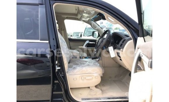Buy Import Toyota Land Cruiser Black Car in Import - Dubai in East Mahé Buy Import Toyota Land Cruiser Black Car in Import - Dubai in East Mahé