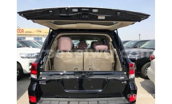 Buy Import Toyota Land Cruiser Black Car in Import - Dubai in East Mahé Buy Import Toyota Land Cruiser Black Car in Import - Dubai in East Mahé