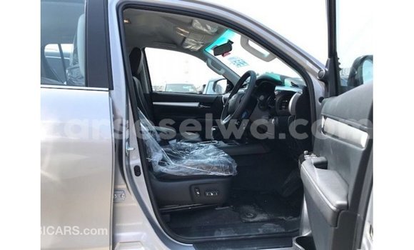 Buy Import Toyota Hilux Other Car in Import - Dubai in East Mahé Buy Import Toyota Hilux Other Car in Import - Dubai in East Mahé