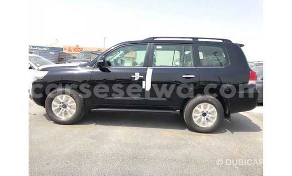 Acheter Import Voiture Toyota Land Cruiser Noir à Import - Dubai, East Mahé Acheter Import Voiture Toyota Land Cruiser Noir à Import - Dubai, East Mahé