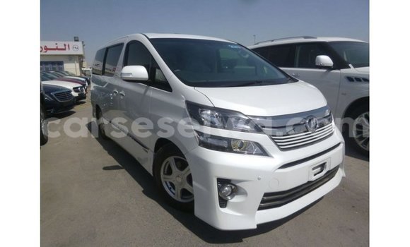 Buy Import Toyota Vellfire White Car in Import - Dubai in East Mahé Buy Import Toyota Vellfire White Car in Import - Dubai in East Mahé