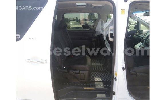 Buy Import Toyota Vellfire White Car in Import - Dubai in East Mahé Buy Import Toyota Vellfire White Car in Import - Dubai in East Mahé