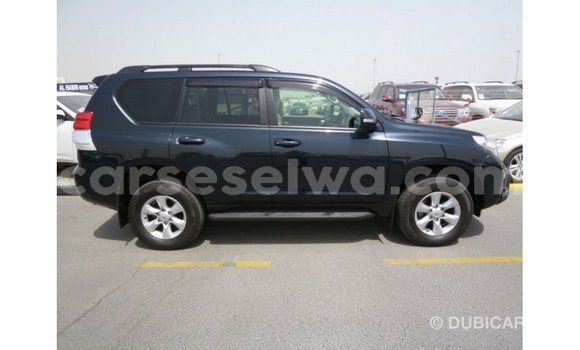 Acheter Import Voiture Toyota Prado Bleu à Import - Dubai, East Mahé Acheter Import Voiture Toyota Prado Bleu à Import - Dubai, East Mahé
