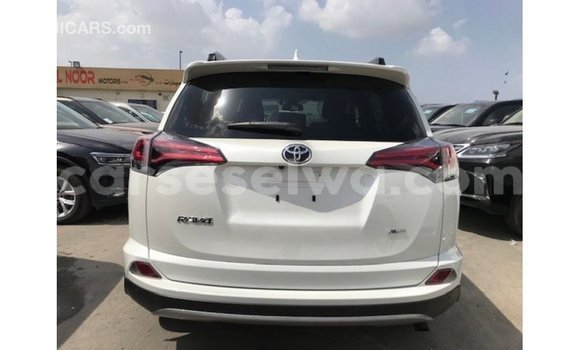 Buy Import Toyota Ade White Truck in Import - Dubai in East Mahé Buy Import Toyota Ade White Truck in Import - Dubai in East Mahé