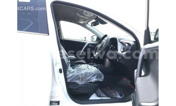 Buy Import Toyota Ade White Truck in Import - Dubai in East Mahé Buy Import Toyota Ade White Truck in Import - Dubai in East Mahé