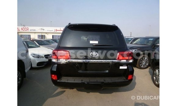 Buy Import Toyota Land Cruiser Black Car in Import - Dubai in East Mahé Buy Import Toyota Land Cruiser Black Car in Import - Dubai in East Mahé