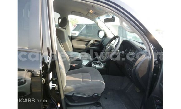 Buy Import Toyota Land Cruiser Black Car in Import - Dubai in East Mahé Buy Import Toyota Land Cruiser Black Car in Import - Dubai in East Mahé