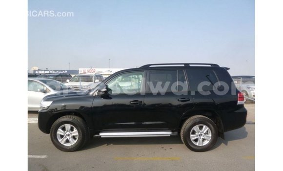 Buy Import Toyota Land Cruiser Black Car in Import - Dubai in East Mahé Buy Import Toyota Land Cruiser Black Car in Import - Dubai in East Mahé