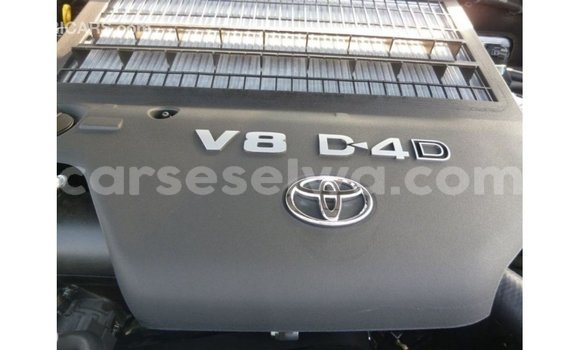 Buy Import Toyota Land Cruiser Black Car in Import - Dubai in East Mahé Buy Import Toyota Land Cruiser Black Car in Import - Dubai in East Mahé