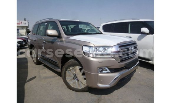 Buy Import Toyota Land Cruiser Other Car in Import - Dubai in East Mahé Buy Import Toyota Land Cruiser Other Car in Import - Dubai in East Mahé