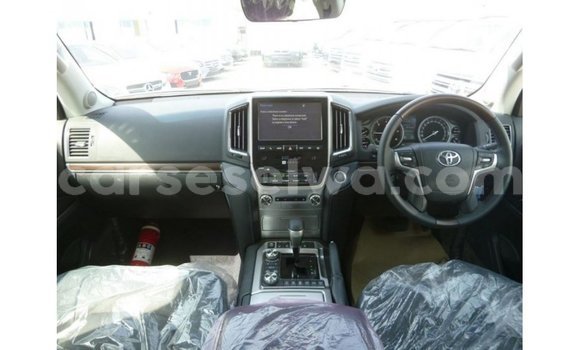 Buy Import Toyota Land Cruiser Other Car in Import - Dubai in East Mahé Buy Import Toyota Land Cruiser Other Car in Import - Dubai in East Mahé