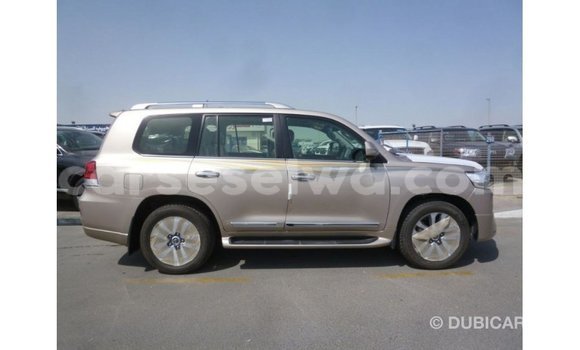 Buy Import Toyota Land Cruiser Other Car in Import - Dubai in East Mahé Buy Import Toyota Land Cruiser Other Car in Import - Dubai in East Mahé