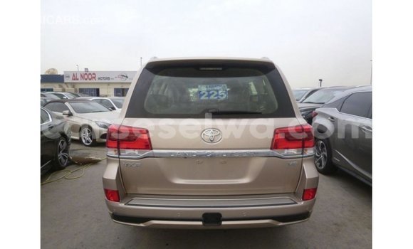 Buy Import Toyota Land Cruiser Other Car in Import - Dubai in East Mahé Buy Import Toyota Land Cruiser Other Car in Import - Dubai in East Mahé